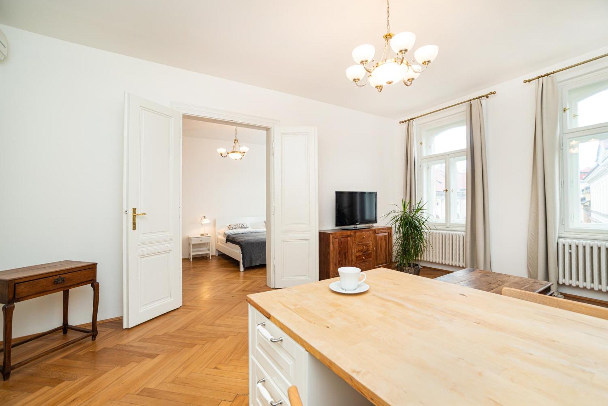 Quiet Apartment In The Old Town براغ المظهر الخارجي الصورة