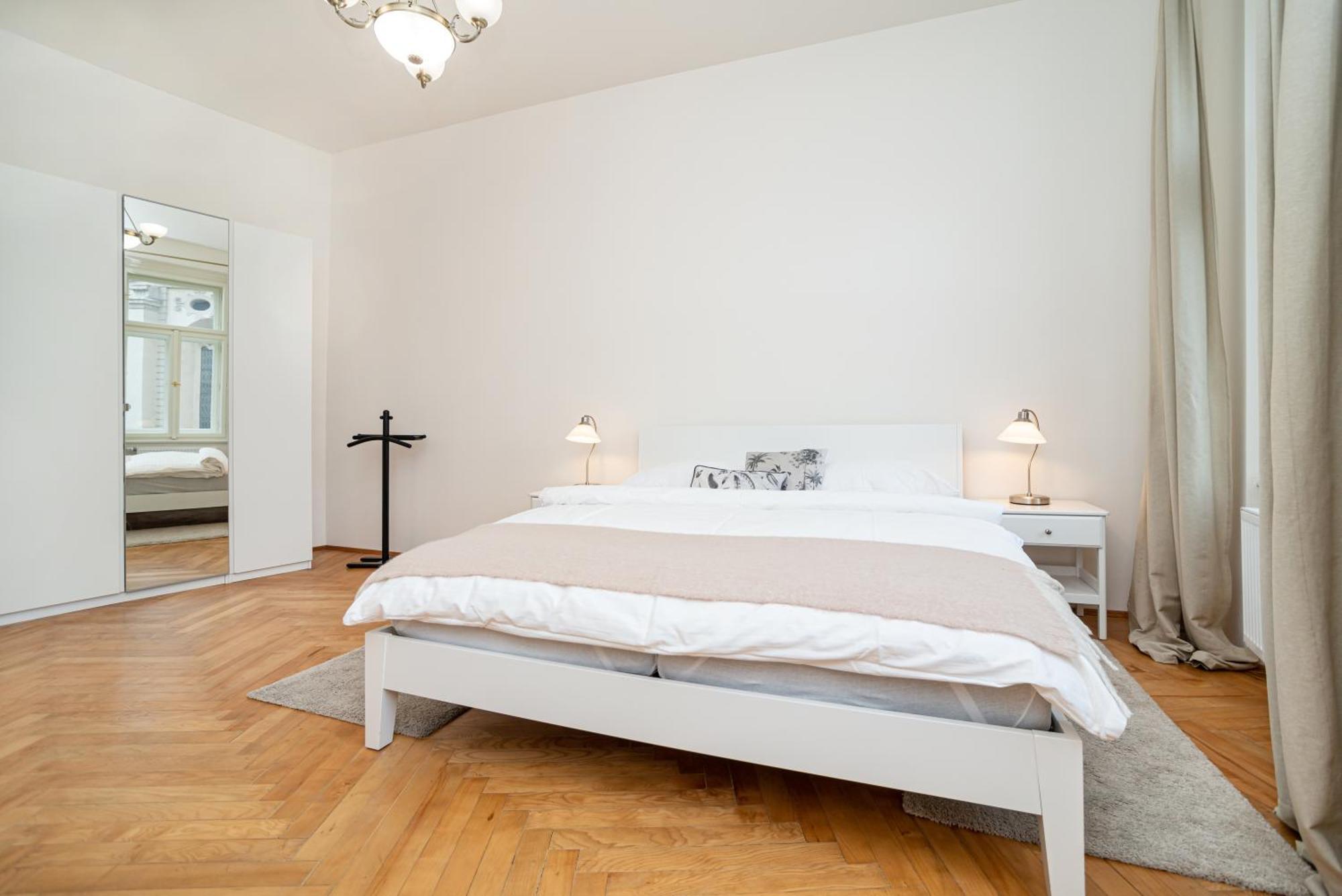 Quiet Apartment In The Old Town براغ المظهر الخارجي الصورة