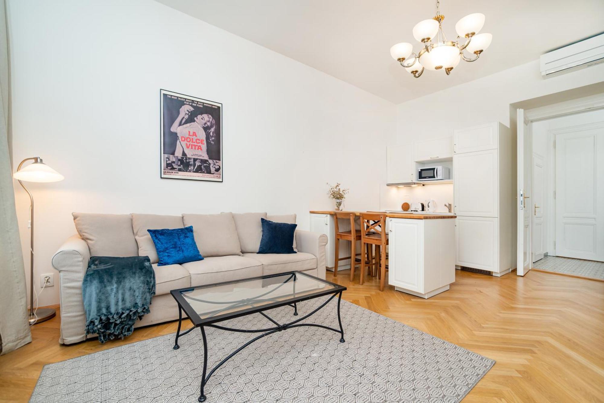 Quiet Apartment In The Old Town براغ المظهر الخارجي الصورة